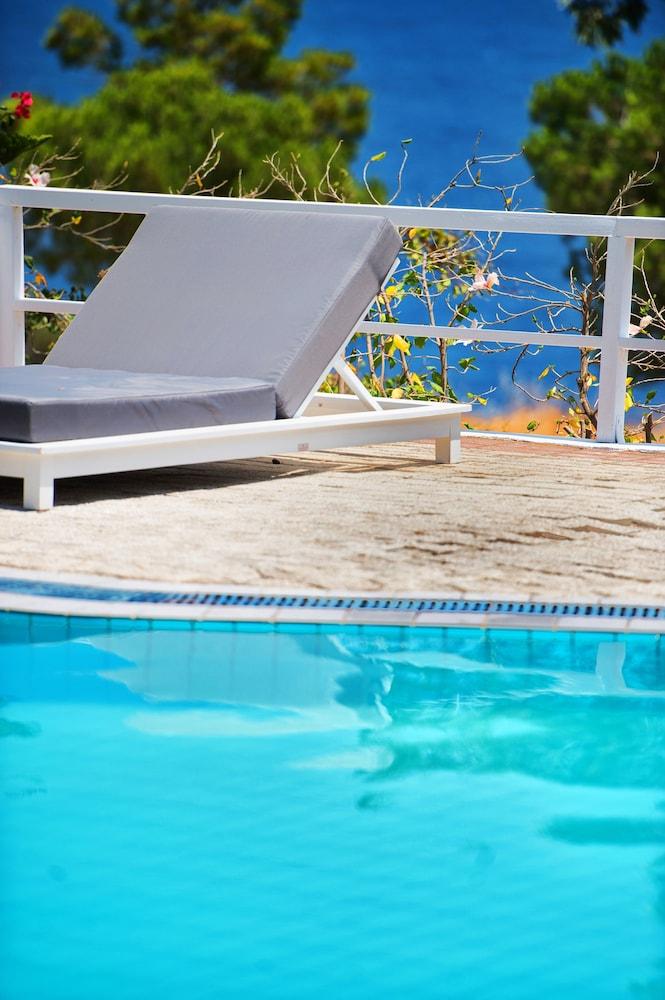 Akra Morea Hotel & Residences Monemvasia Exterior photo